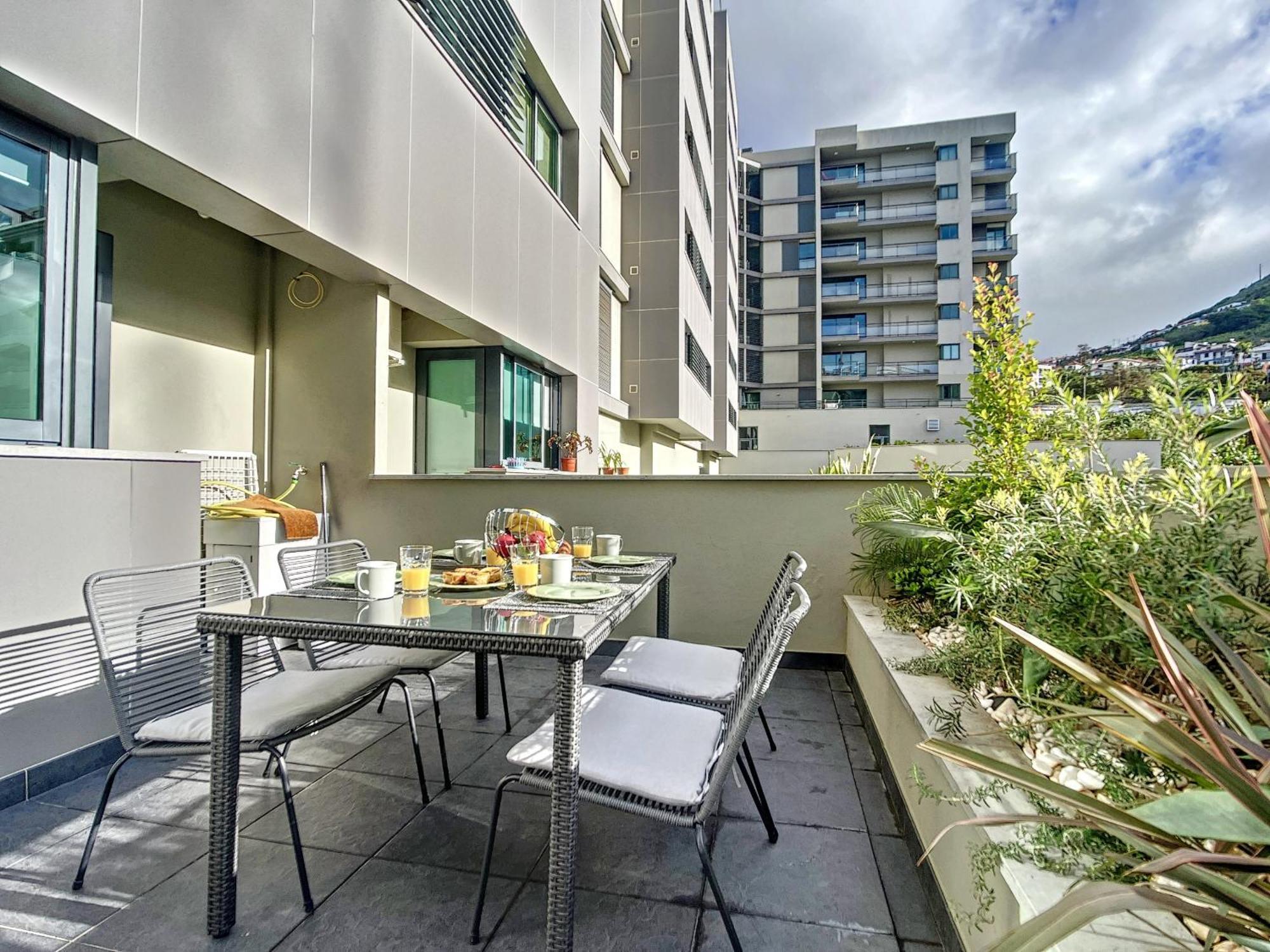 פונשל Terrace Apartment By Atlantic Holiday מראה חיצוני תמונה